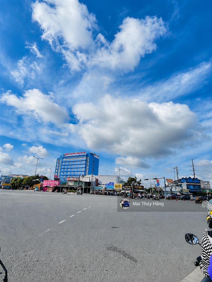 Mặt tiền linh đông sát phạm văn đồng  giá thấp hơn 20% so với lô kế bên  gpxd 6 tầng