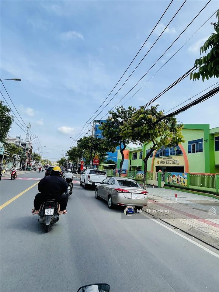 Siêu phẩm có 102 bán đất kèm nhà 2 tầng gần ga metro cách đặng văn bi 100m gpxd hầm + 5 tầng