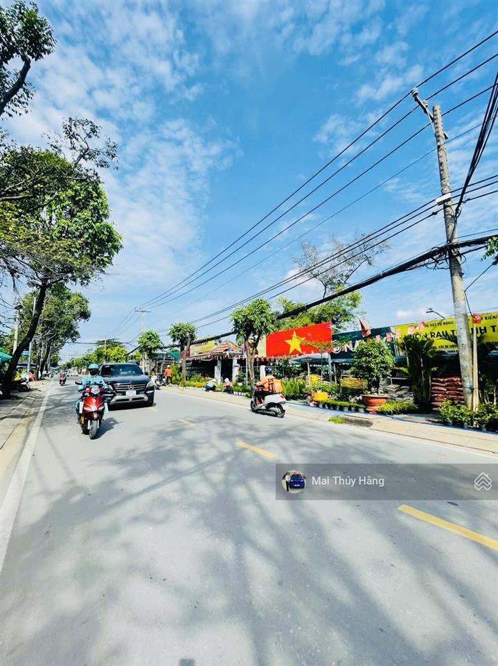 Vị trí đắc địa ngay trung tâm quỹ đất lớn sát vành đai ii phạm văn đồng ngang 9.3m, mt sầm uất
