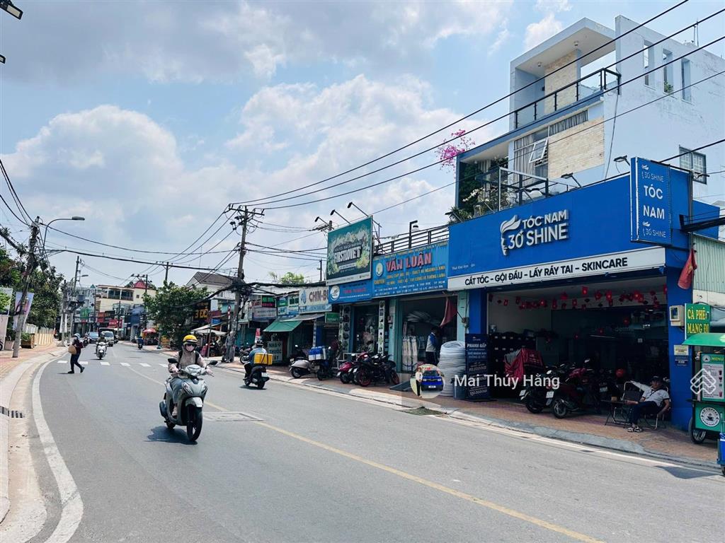 Ngay đại học cảnh sát ,quỹ đất lớn còn sót phù hợp xây chdv ngang 11.5 giá tl