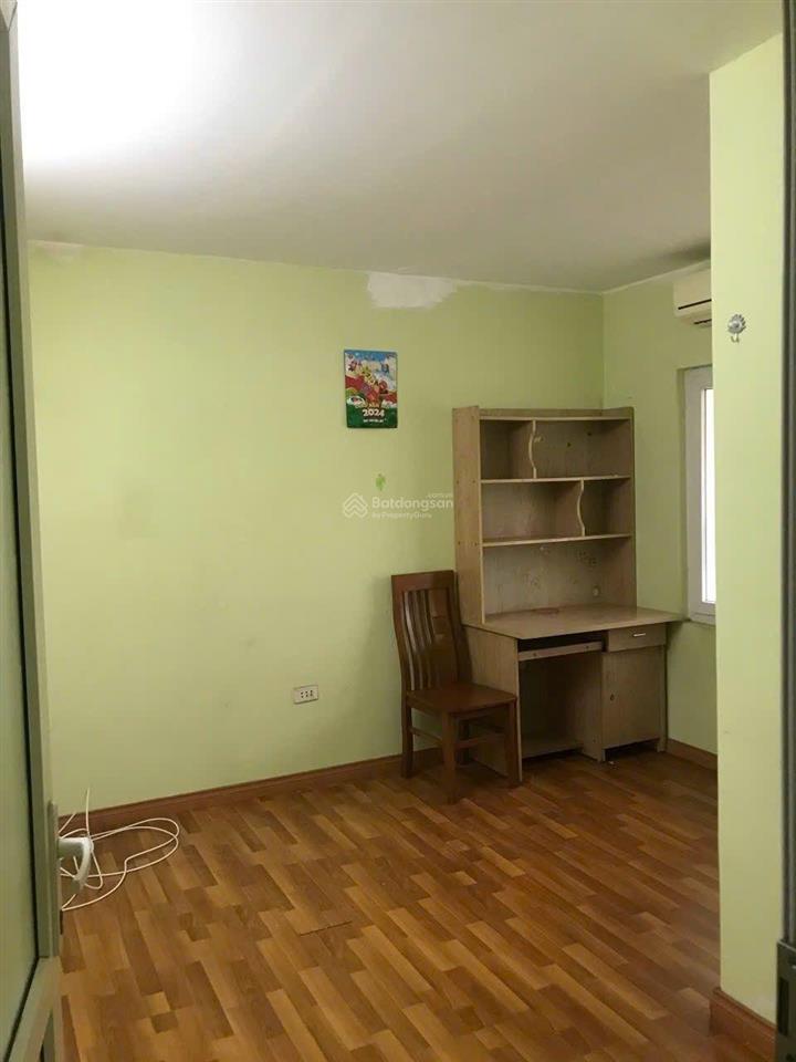 Cho thuê nhà tập thể tầng 3 tại ngõ 101, phố vọng hà, phường hồng hà (phường chương dương cũ)