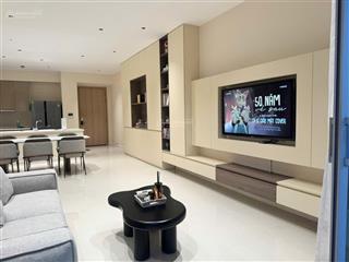 Cho thuê căn hộ 3 phòng ngủ  estella heights  view hồ bơi  giá 75 triệu/tháng  trống sẵn