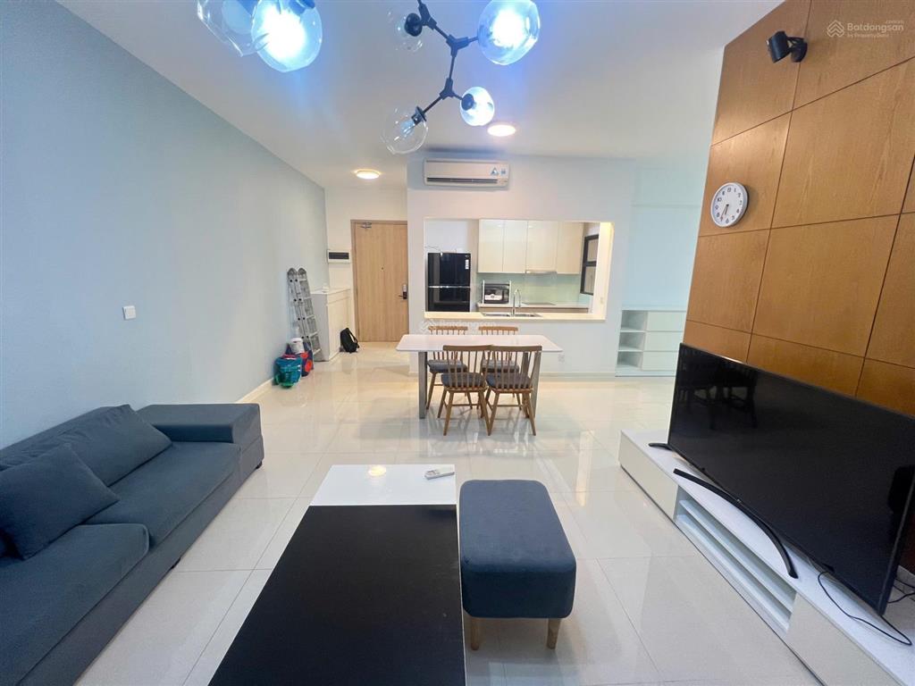 Cho thuê căn hộ 2 phòng ngủ estella heights  căn góc  giá 37 triệu  trống sẵn dọn vào ngay