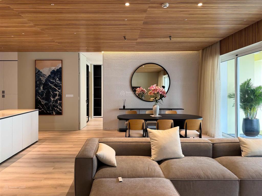 Cho thuê căn hộ 4 phòng ngủ the estella  view hồ bơi  nội thất cao cấp  trống sẵn dọn vào ngay