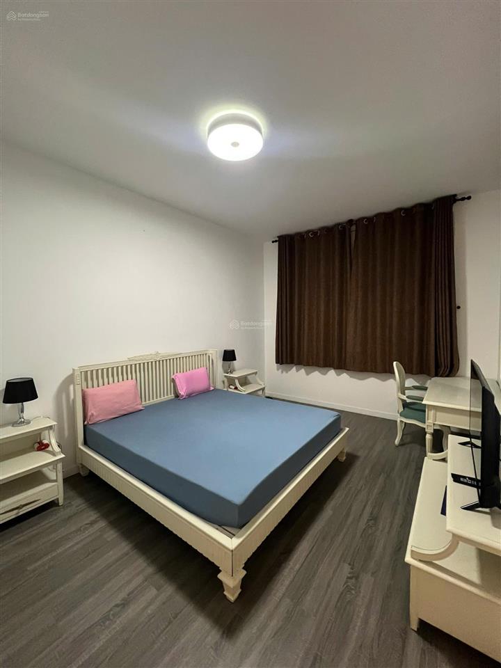 Cho thuê căn hộ 3 phòng ngủ the estella  giá 63 triệu  view hồ bơi  trống sẵn xem nhà ngay