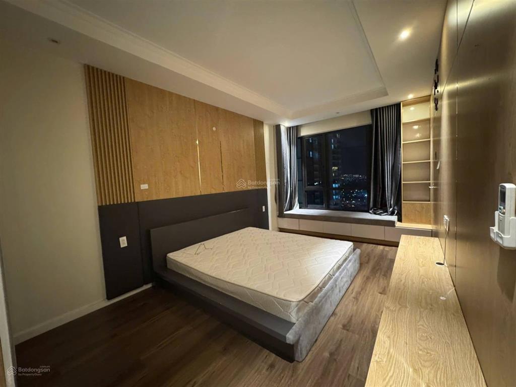 Cho thuê căn hộ 4 phòng ngủ estella heights  giá 100 triệu  nội thất cao cấp  trống sẵn