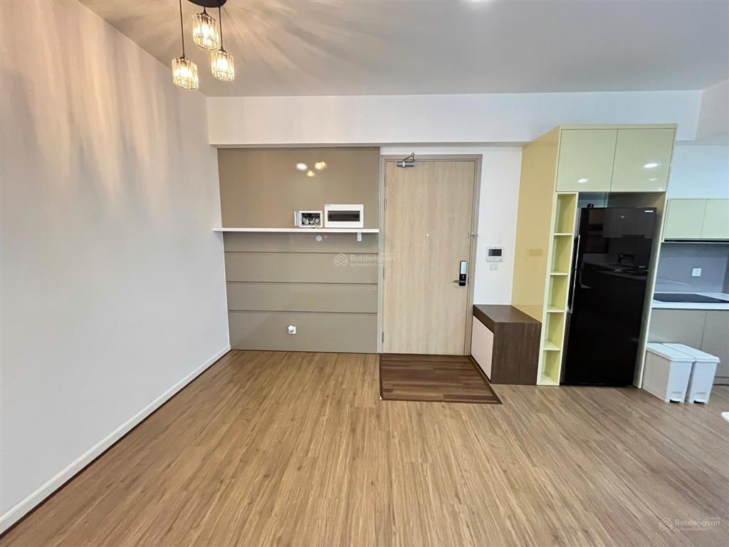 Cho thuê căn hộ 2 phòng ngủ estella heights  giá 35 triệu  view hồ bơi  trống sẵn dọn vào ngay