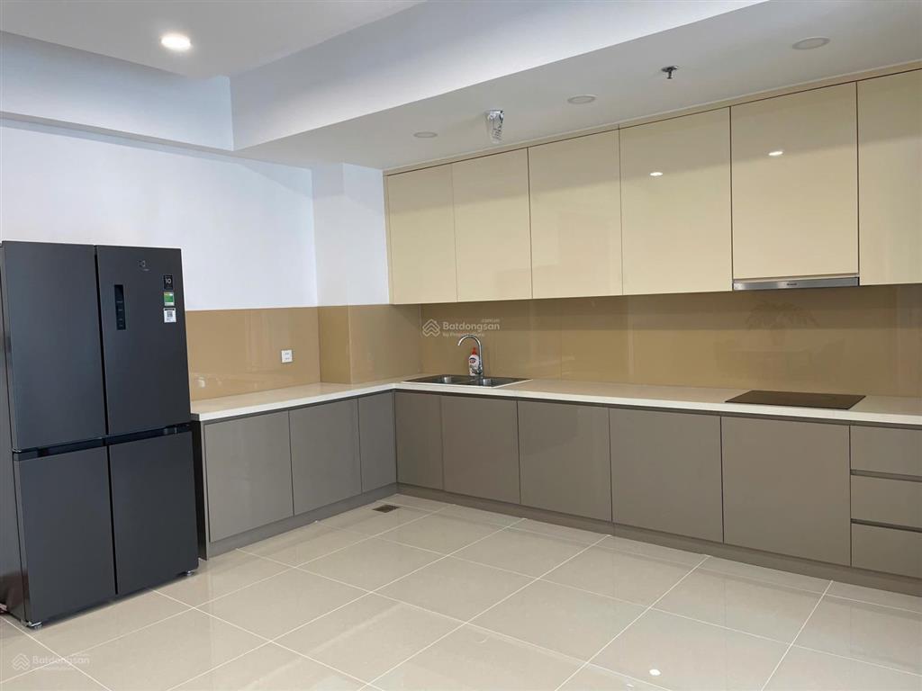 Cho thuê căn hộ 2 phòng ngủ estella heights  giá 35 triệu  view hồ bơi  trống sẵn