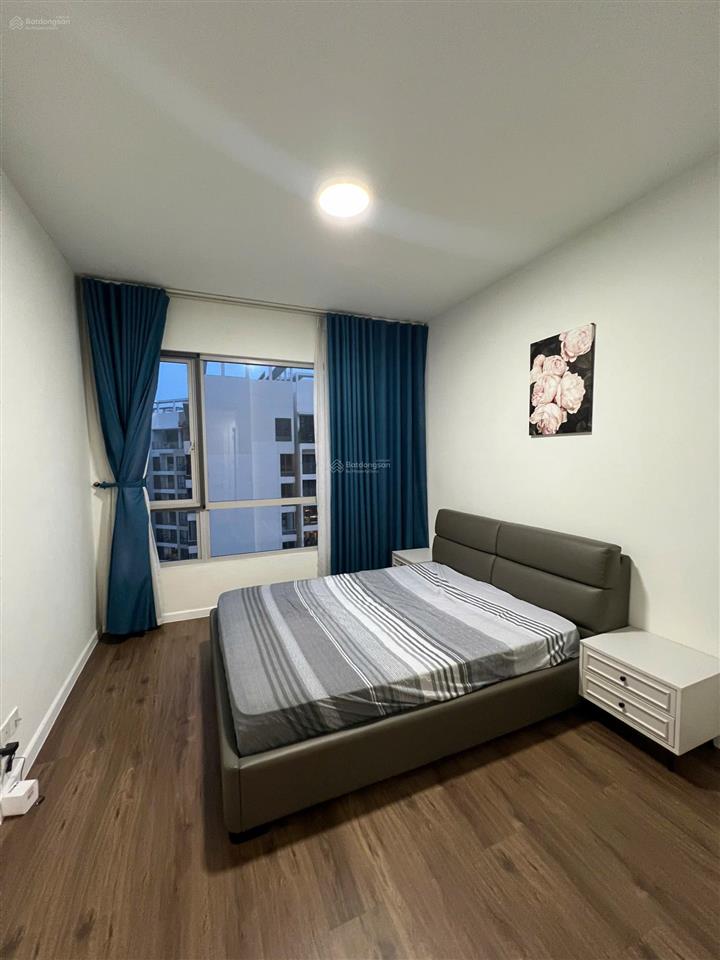 Cho thuê căn hộ 2 phòng ngủ estella heights  giá 35 triệu  view hồ bơi  trống sẵn dọn vào ngay