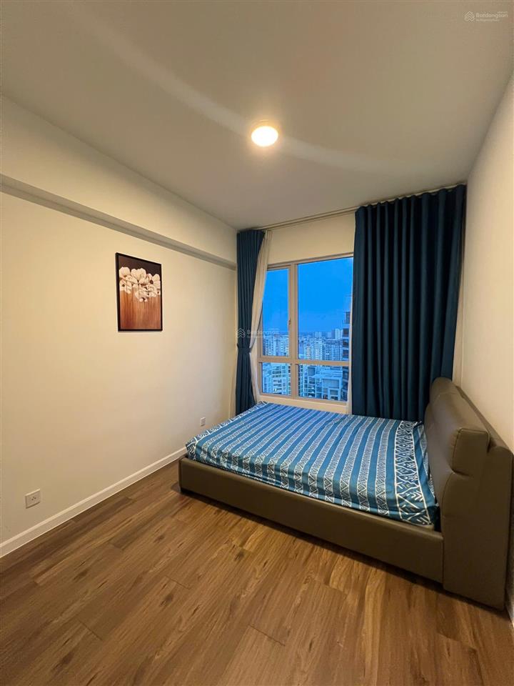 Cho thuê căn hộ 2 phòng ngủ estella heights  giá 35 triệu  view hồ bơi  trống sẵn dọn vào ngay