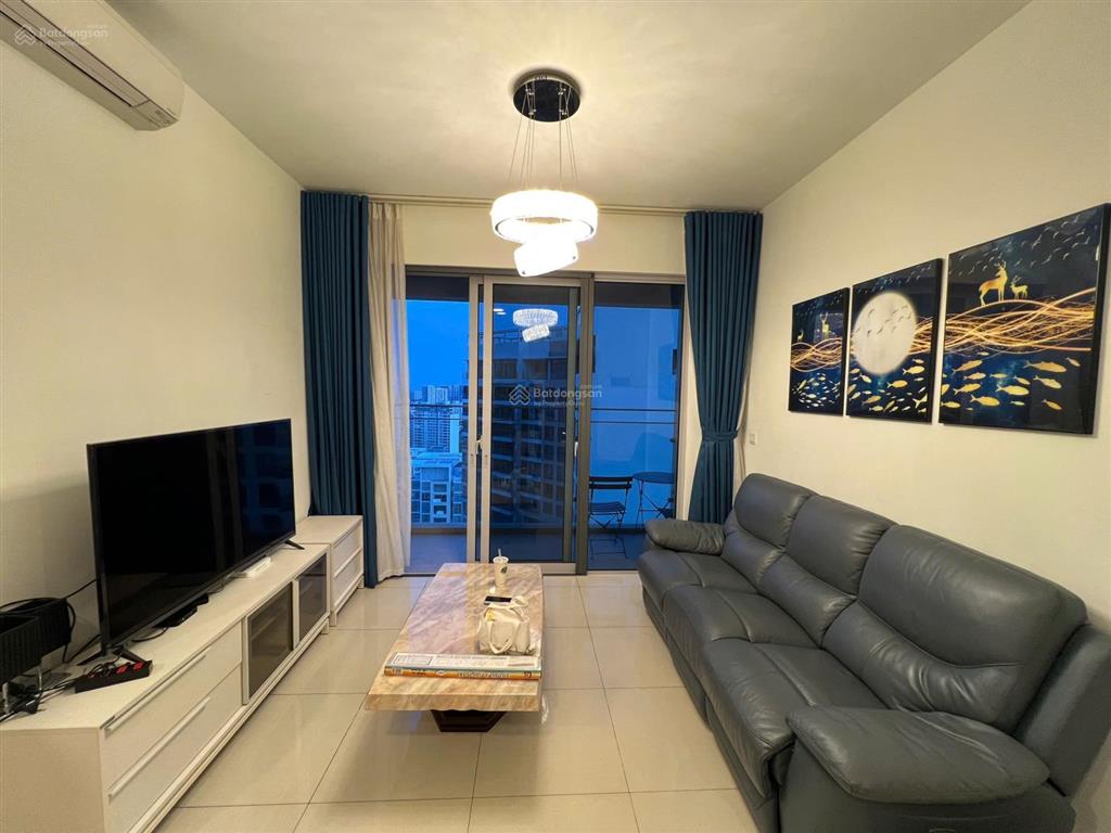 Cho thuê căn hộ 2 phòng ngủ estella heights  giá 35 triệu  view hồ bơi  trống sẵn dọn vào ngay