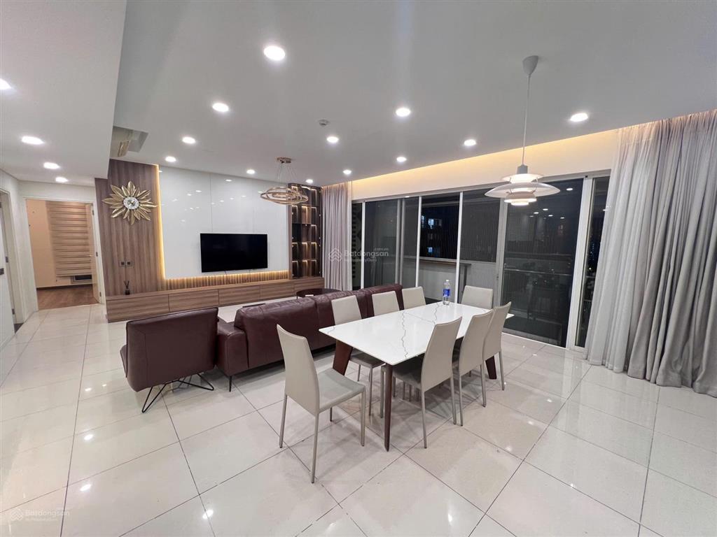 Cho thuê căn hộ 3 phòng ngủ the estella  giá 58 triệu  view hồ bơi  trống sẵn dọn vào ngay
