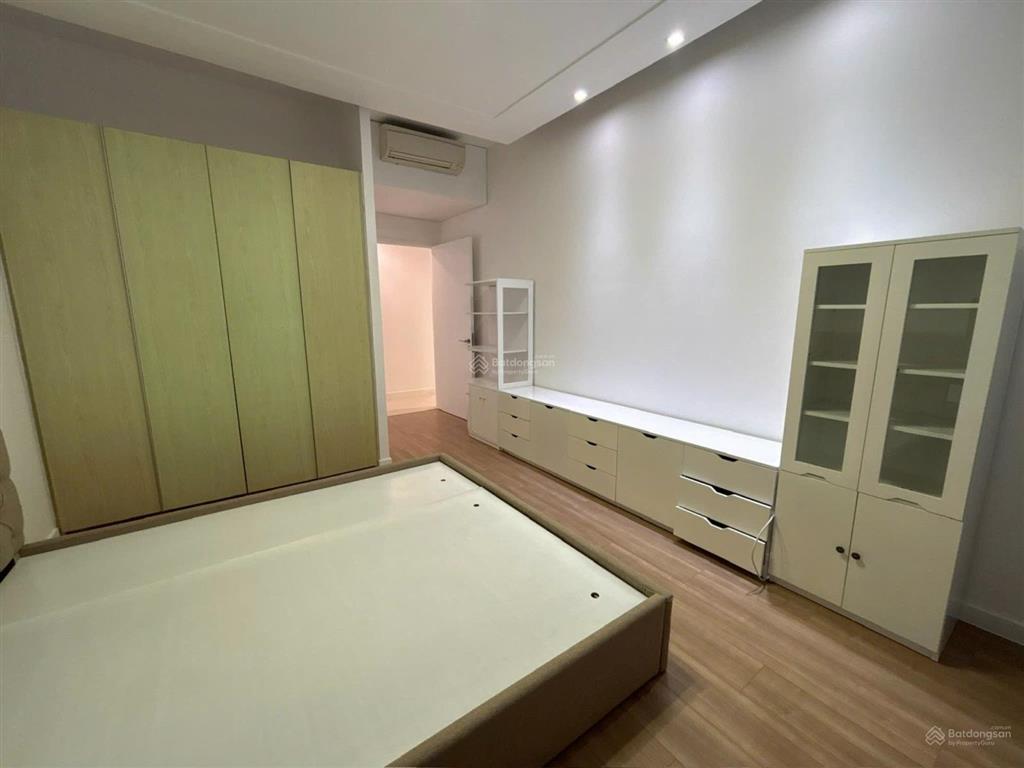 Cho thuê căn hộ 3 phòng ngủ the estella  giá 39 triệu/tháng  trống sẵn dọn vào ngay