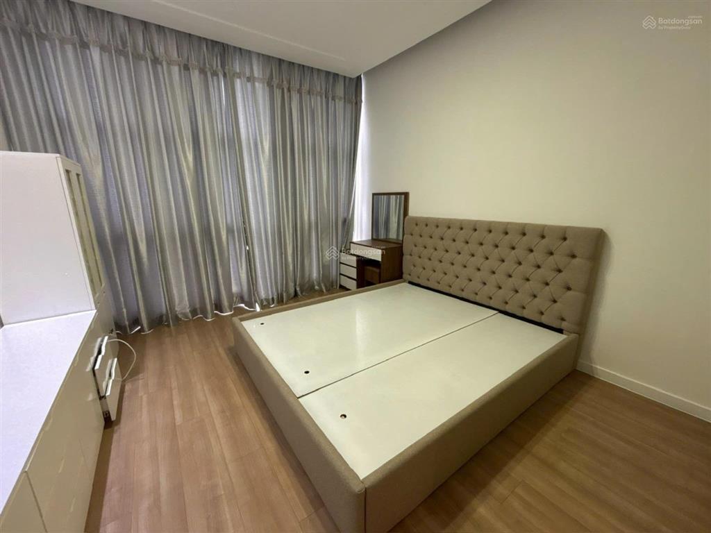 Cho thuê căn hộ 3 phòng ngủ the estella  giá 39 triệu/tháng  trống sẵn dọn vào ngay
