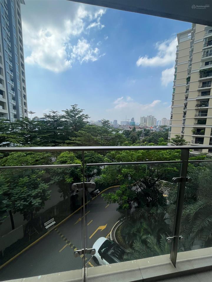 Cho thuê căn hộ 2 phòng ngủ estella heights  giá 35 triệu/th  căn góc  trống sẵn dọn vào ngay