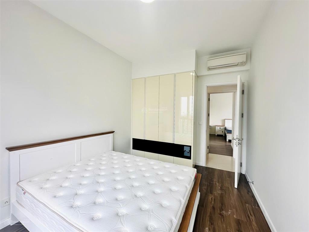 Cho thuê căn hộ 3 phòng ngủ estella heights  tháp thương mại  giá 78 triệu/th  trống sẵn