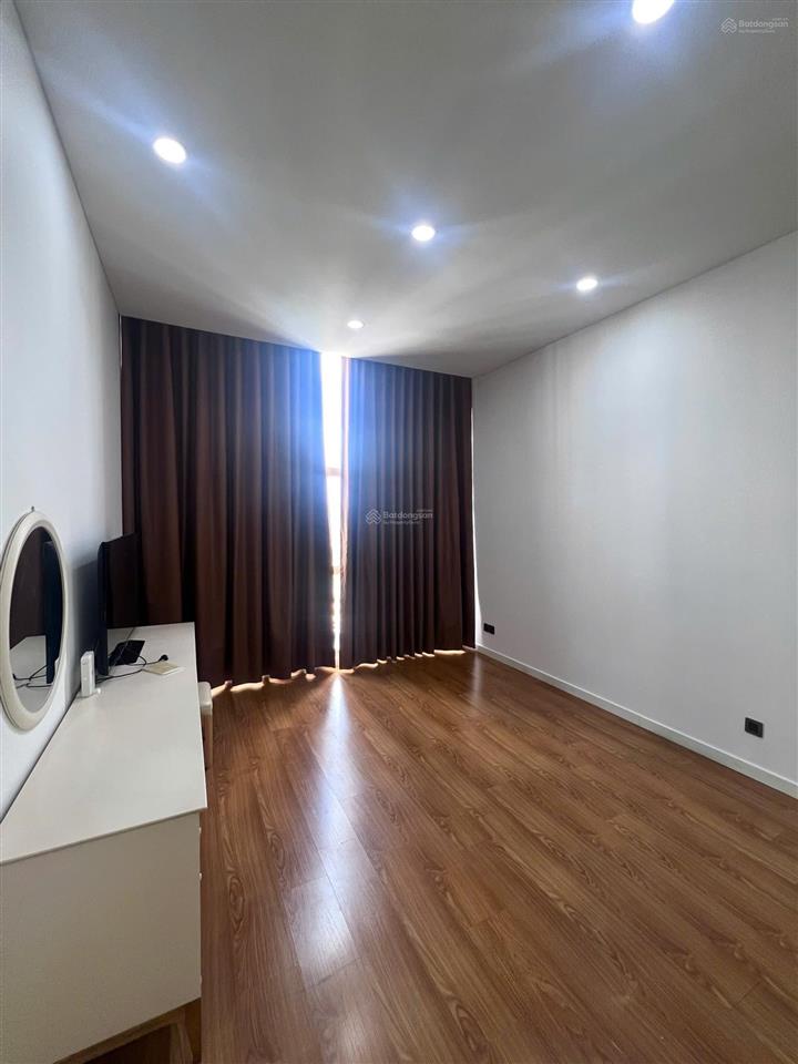 Cho thuê căn hộ 3 phòng ngủ the estella  giá 38 triệu/th  trống sẵn dọn vào ngay