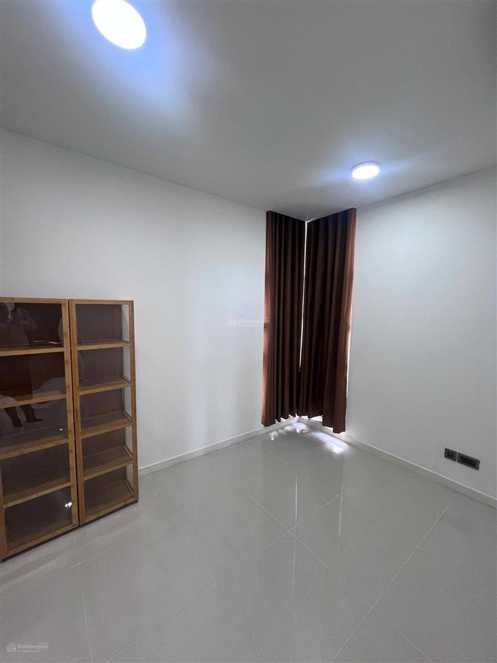 Cho thuê căn hộ 3 phòng ngủ the estella  giá 38 triệu/th  trống sẵn dọn vào ngay
