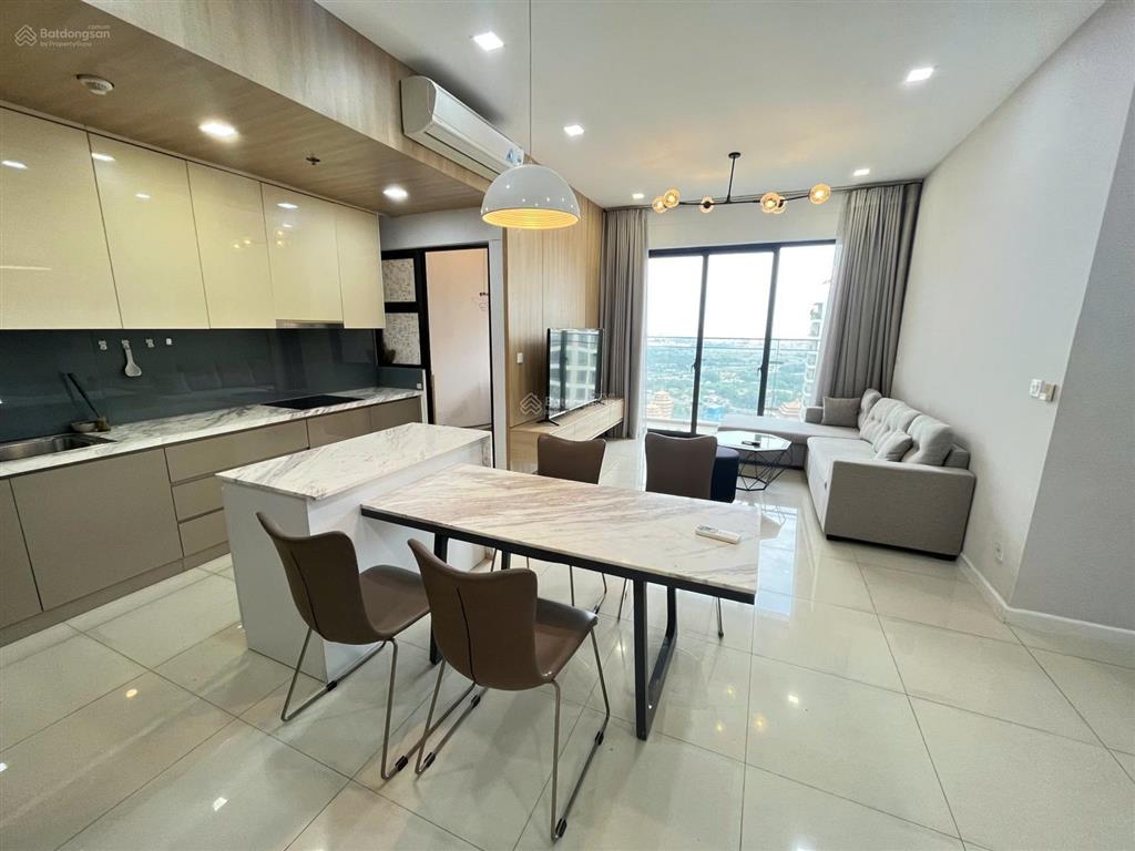Cho thuê căn hộ 2 phòng ngủ estella heights  view hồ bơi  giá 37 triệu  trống sẵn dọn vào ngay