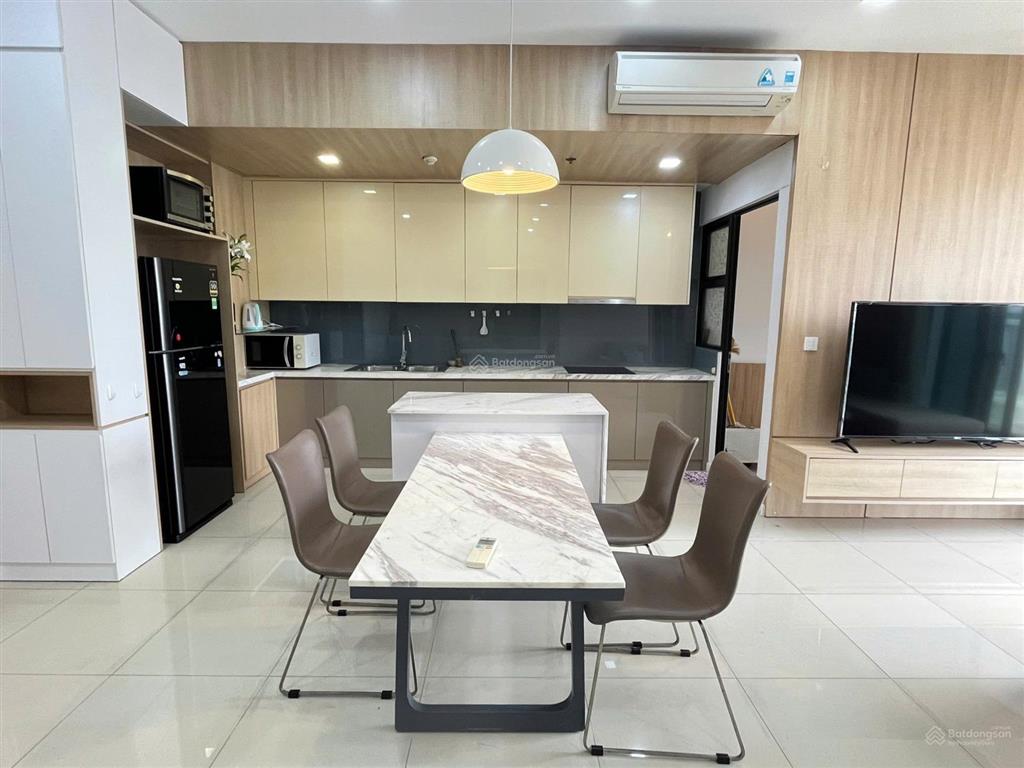 Cho thuê căn hộ 2 phòng ngủ estella heights  view hồ bơi  giá 37 triệu  trống sẵn dọn vào ngay