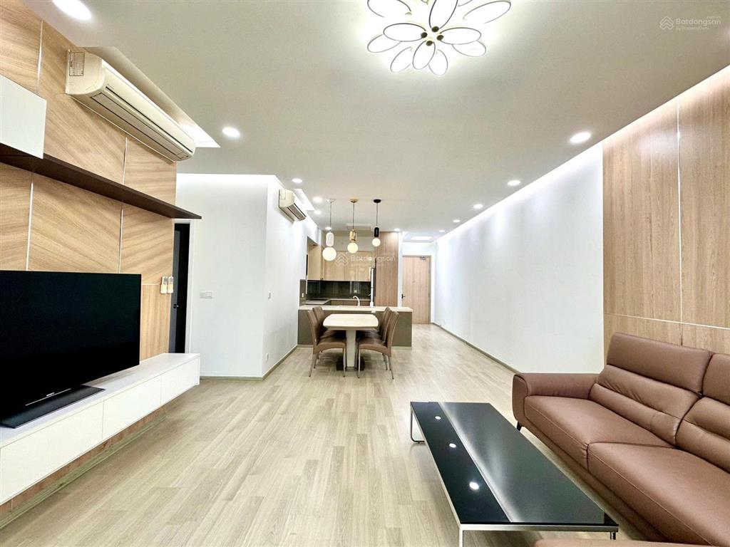 Cho thuê căn hộ 3 phòng ngủ estella heights  giá 57 triệu  view hồ bơi  trống sẵn dọn vào ngay