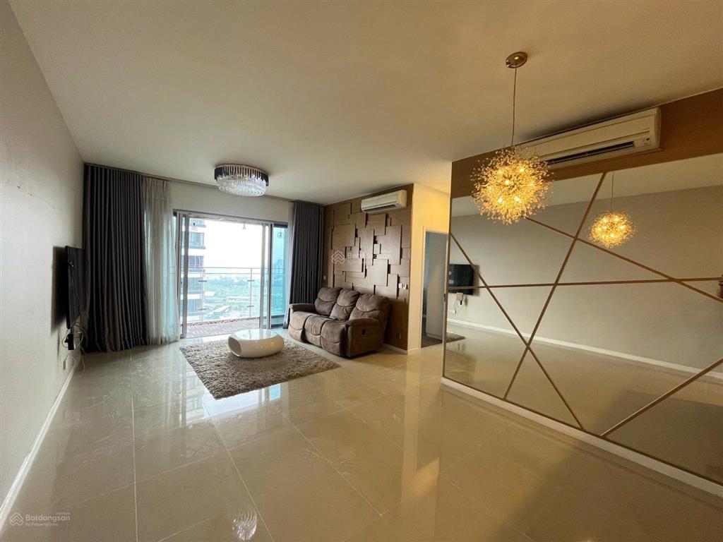 Cho thuê căn hộ 3 phòng ngủ estella heights  giá 73 triệu  view hồ bơi  trống sẵn dọn vào ngay