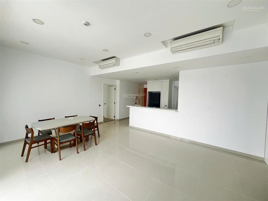 Cho thuê căn hộ 3 phòng ngủ the estella  giá 39 triệu  trống sẵn dọn vào ngay