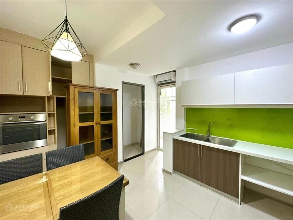 Cho thuê căn hộ 3 phòng ngủ the estella  giá 55 triệu  view hồ bơi  trống sẵn