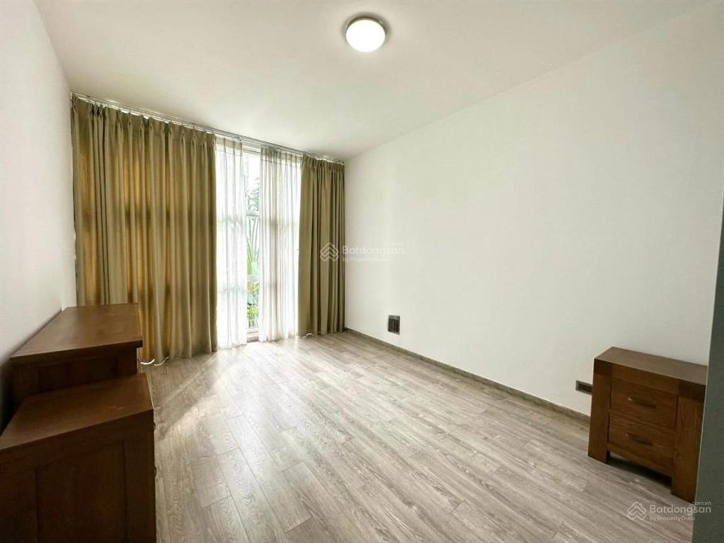 Cho thuê căn hộ 3 phòng ngủ the estella  giá 55 triệu  view hồ bơi  trống sẵn