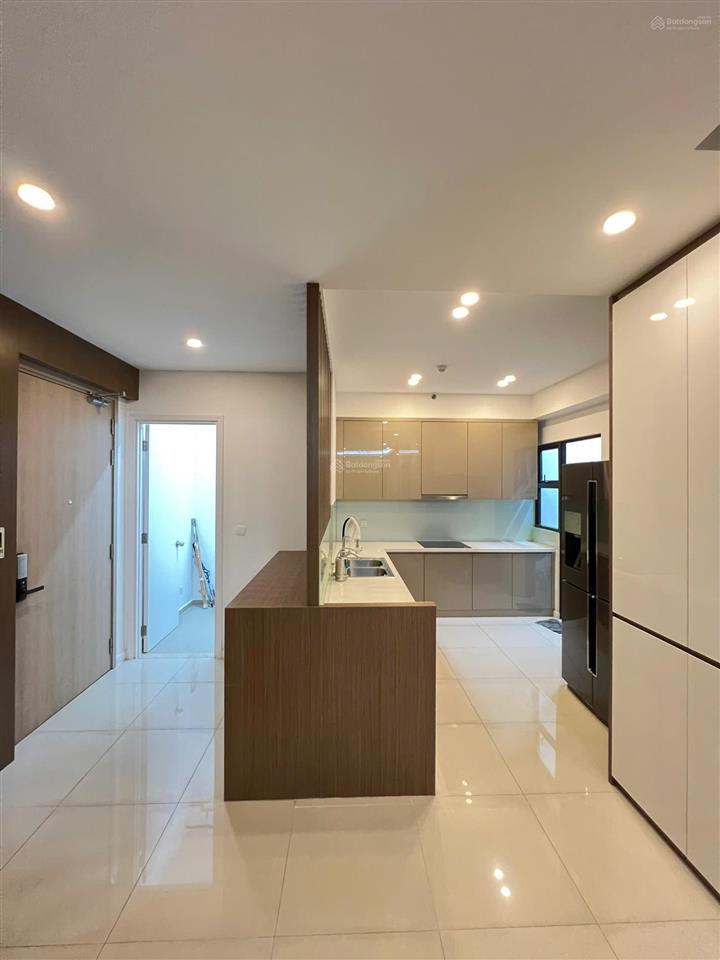 Cho thuê căn hộ 3 phòng ngủ estella heights  diện tích 130m2  giá 60 triệu  view hồ bơi