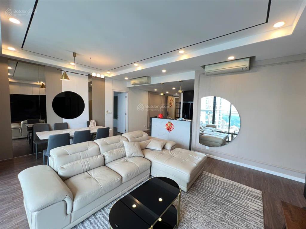 Cho thuê căn 4 phòng ngủ estella heights  giá 100 triệu  view hồ bơi  trống sẵn dọn vào ngay