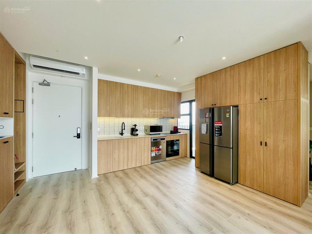 Cho thuê căn hộ 2 phòng ngủ estella heights  giá 53 triệu/th  căn góc  trống sẵn dọn vào ngay