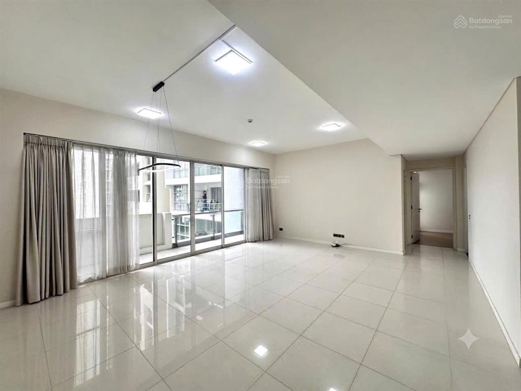Cho thuê căn hộ 3 phòng ngủ the estella  giá 40 triệu  148m2  trống sẵn dọn vào ngay