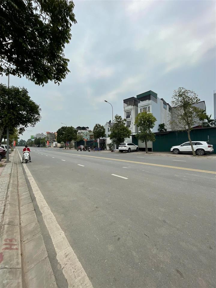 Bán đất khu phân lô khu đấu giá, vỉa hè 2 mặt ngõ ô tô tránhview hồgần cầu vĩnh tuy 72m2 11.2 ty