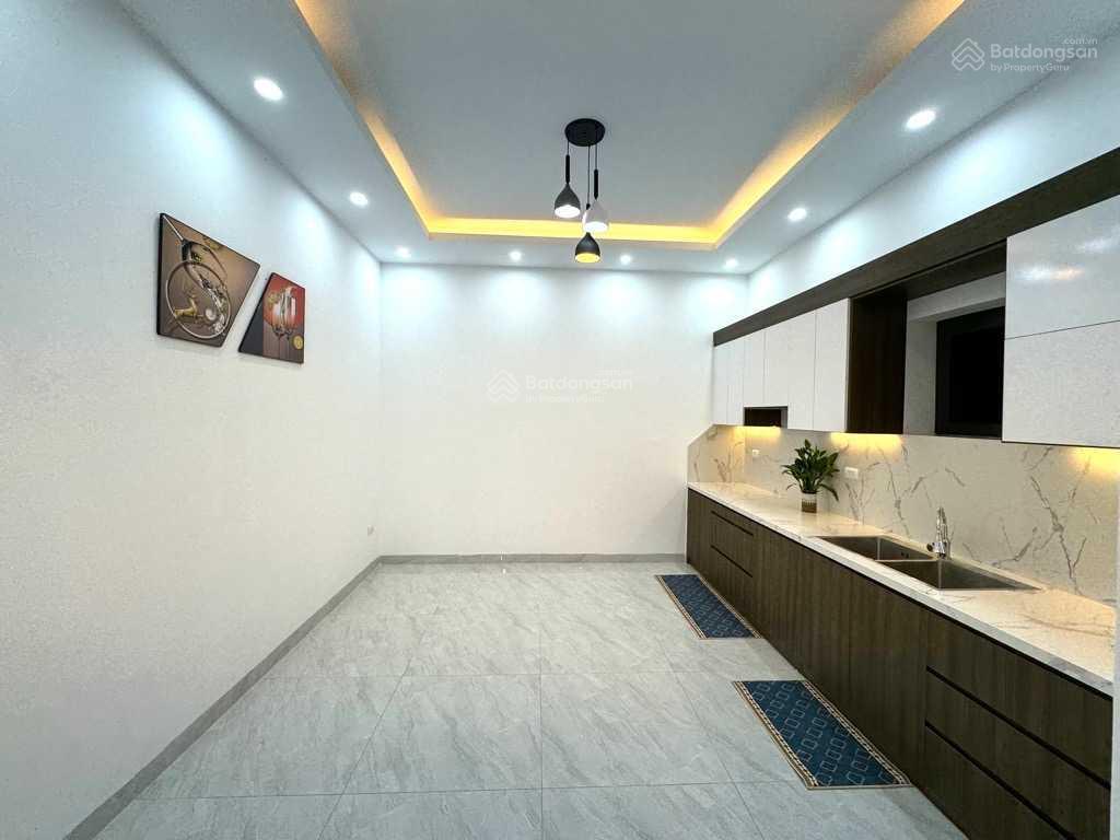 Dân xây khu đấu giá  ô tô nhỏ đỗ cửa  gần hồ  ngõ nông rộng, thoáng  50m2 x 4 tầng  6,4 tỷ