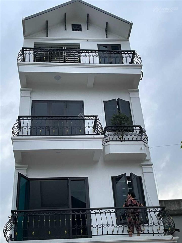 Dân xây khu đấu giá  ô tô nhỏ đỗ cửa  gần hồ  ngõ nông rộng, thoáng  50m2 x 4 tầng  6,4 tỷ
