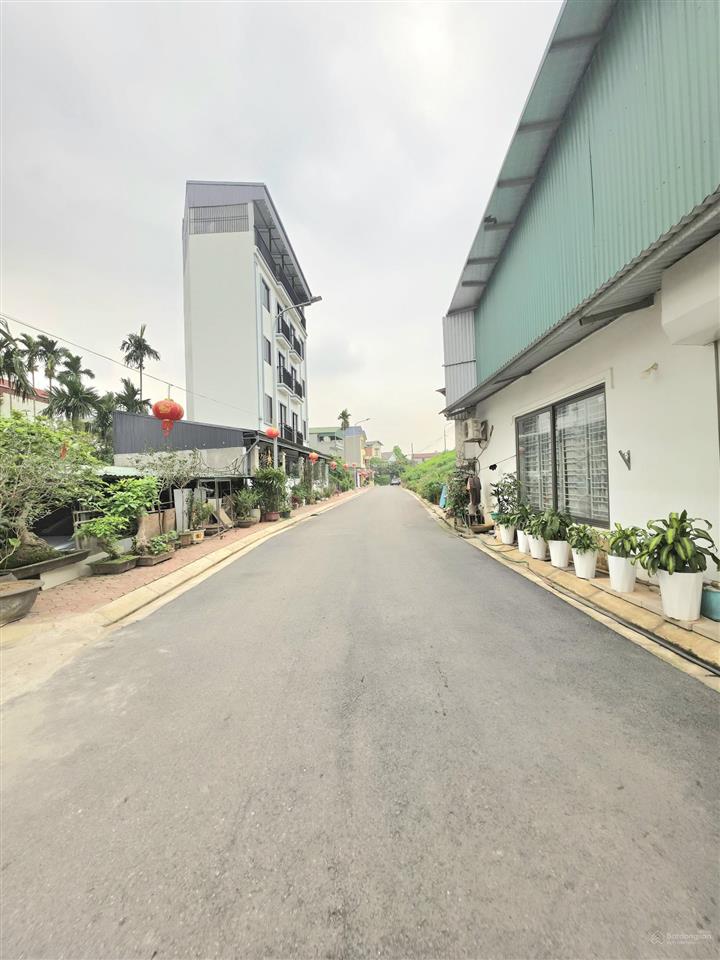 Bán đất phân lô ô tô tránh trung tâm phường long biên, gần cầu vĩnh tuy công viên, hồ điều hòa
