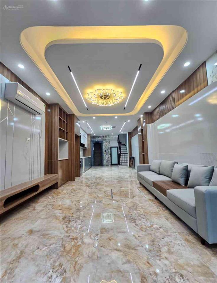 Bán nhà gần cầu vĩnh tuy, xây mới 6 tầng thang máy full nội thất  ô tô đỗ sát nhà gần công viên