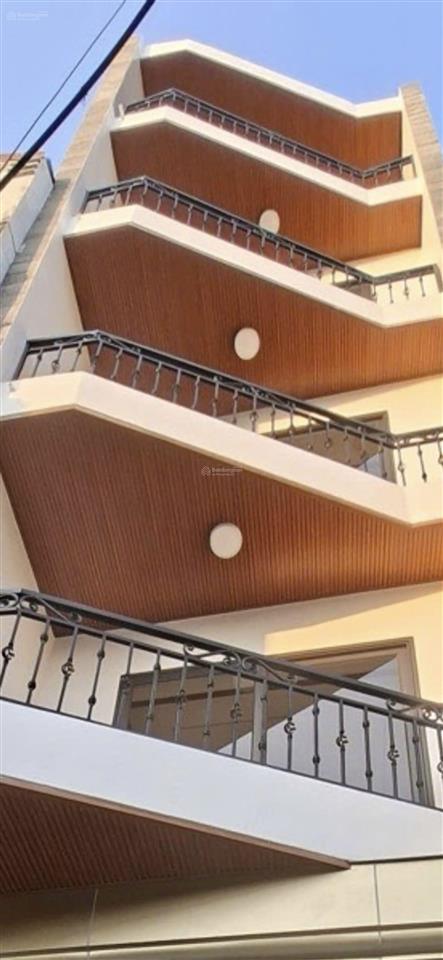Bán gấp nhà gần cầu vĩnh tuy 35m2 x 5 tầng 4,6 tỷ