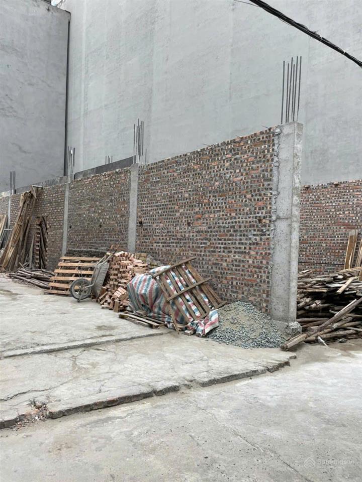 Bán đất trung tâm aeon gần cầu vĩnh tuy, ô tô tránh, 3 phút sang phố, vị trí đắc địa 100m2, 8.7tỷ
