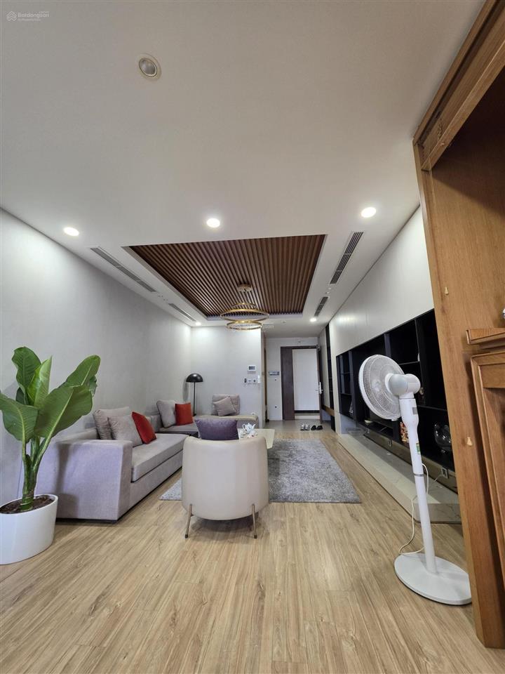 Bán căn chung cư cao cấp the legacy
vị trí đắc địa  sống đẳng cấp! nội thất tiền tỷ