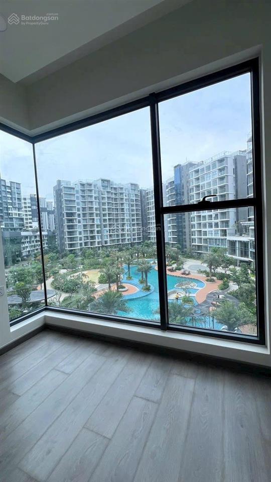 Cho thuê căn 3pn 121m2  19tr/th khu mới và cao cấp celadon city, view đẹp, nhà mới + 1 chỗ xe hơi