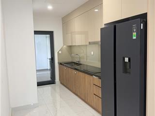 Cho thuê căn (3pn2wc) full nội thất,tầng cao,view đẹp chỉ 24tr/thdiamond alnata plus,celadon city