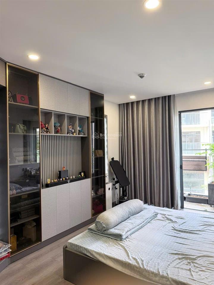 Cho thuê căn 4pn  141m2 full nội thất đẹp giá chỉ 27 triệu/tháng  diamond celadon city