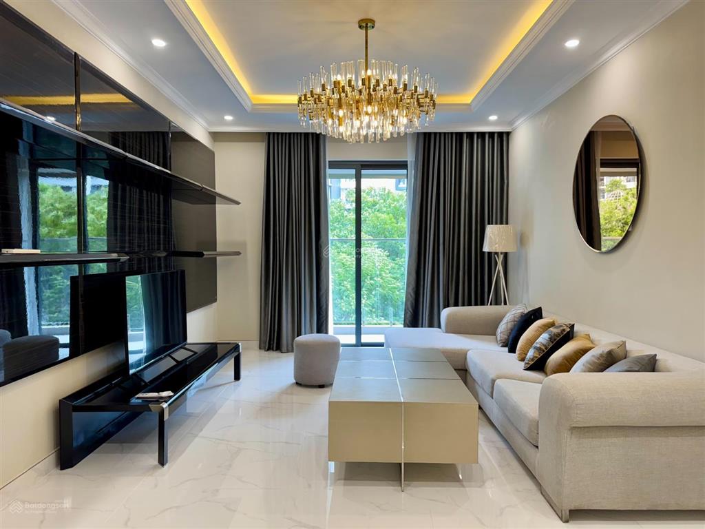 Hot! chỉ 30tr/thcho thuê căn 3pn sky villa 214m2 (có gara ôtô trong nhà) full nt đẹp celadon city