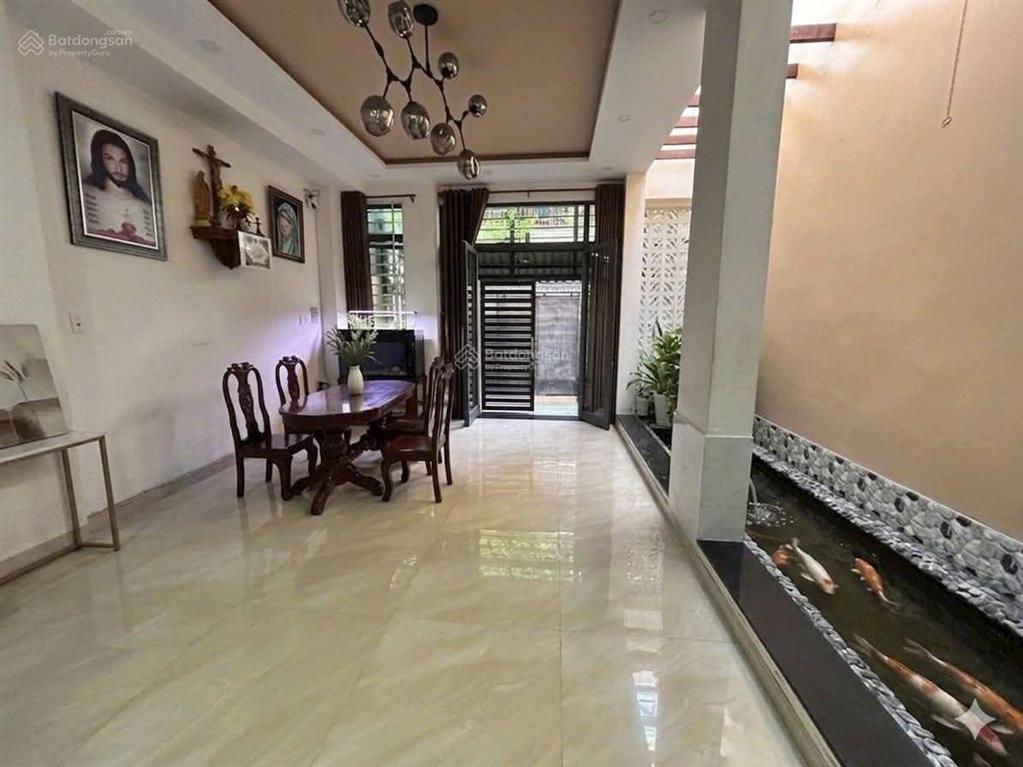 Ngã 3 ông tạ, phạm văn hai, cmt8, giáp quận 10, cv lê thị riêng, quận 3, 2 tầng, 75m2, giá 8.3 tỷ