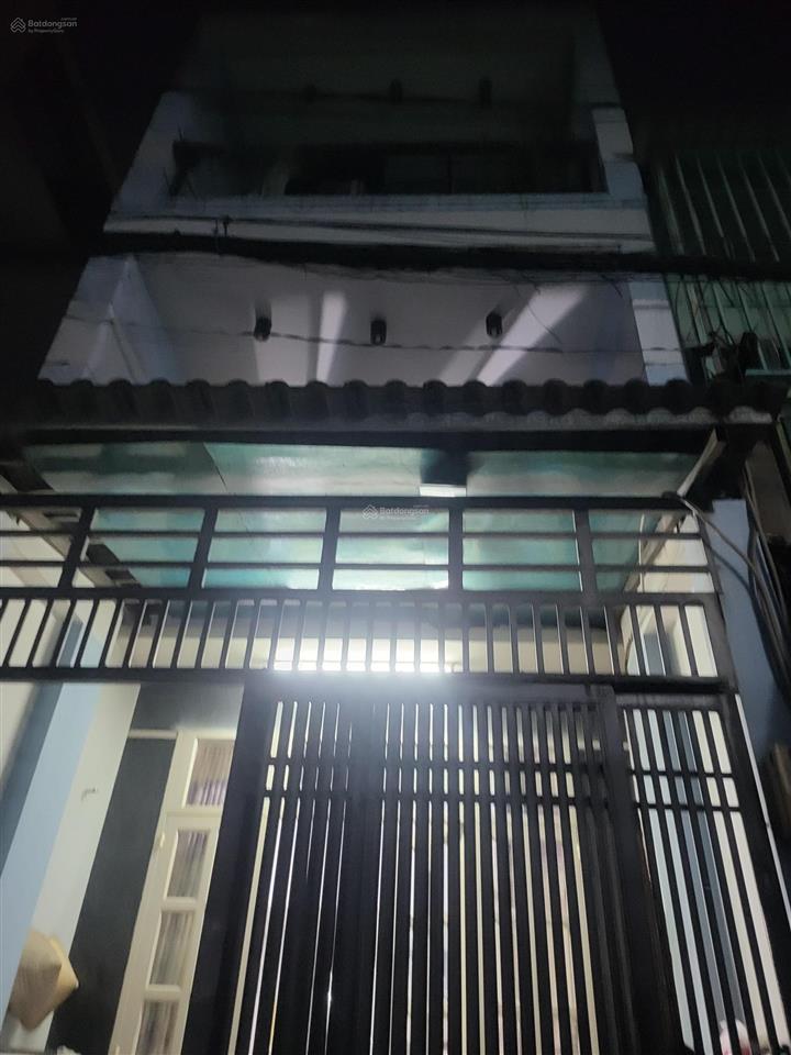 Chính chủ bán nhà lê văn quới, gần ngã tư 4 xã, hòa bình tân phú, 3 tầng, 55m2, giá 5.2 tỷ.