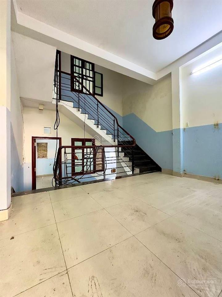 Hồng lạc, lạc long quân, bảy hiền, tân bình , nhà 6 tầng, 60m2, hẻm thông xe tải , giá 8 tỷ xíu