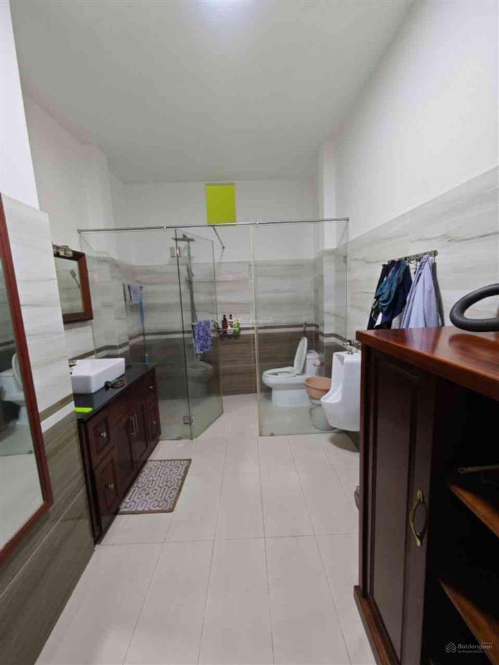 Lạc long quân, ni sư huỳnh liên, gần chợ tân bình, hẻm xe hơi, 5 tầng , 108m2, giá 10 tỷ xíu