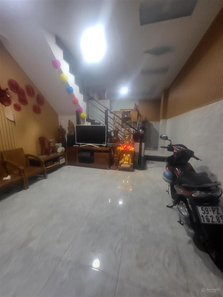 Lạc long quân, lý thường kiệt, đồng hồ, chợ tân bình, 2 tầng, 50m2, 5 tỷ xíu